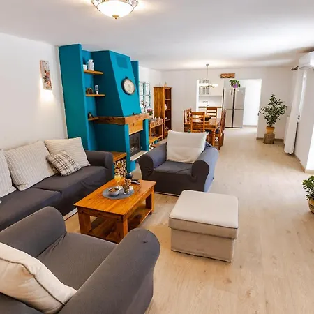 Nyaraló Charming Stone House With Private Pool & Jacuzzi - Vera
