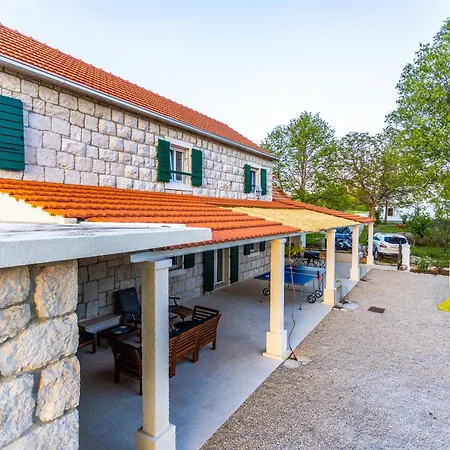Charming Stone House With Private Pool & Jacuzzi - Vera Сasa de vacaciones *
