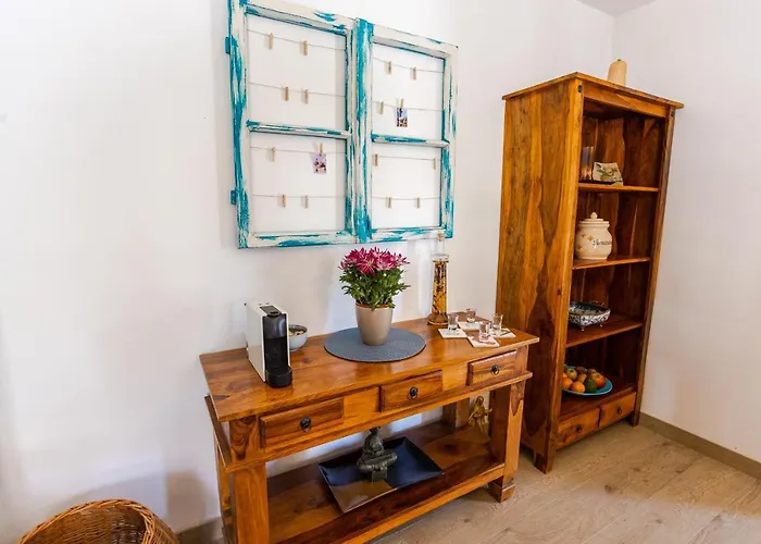 Сasa de vacaciones Charming Stone House With Private Pool & Jacuzzi - Vera Blato na Cetini