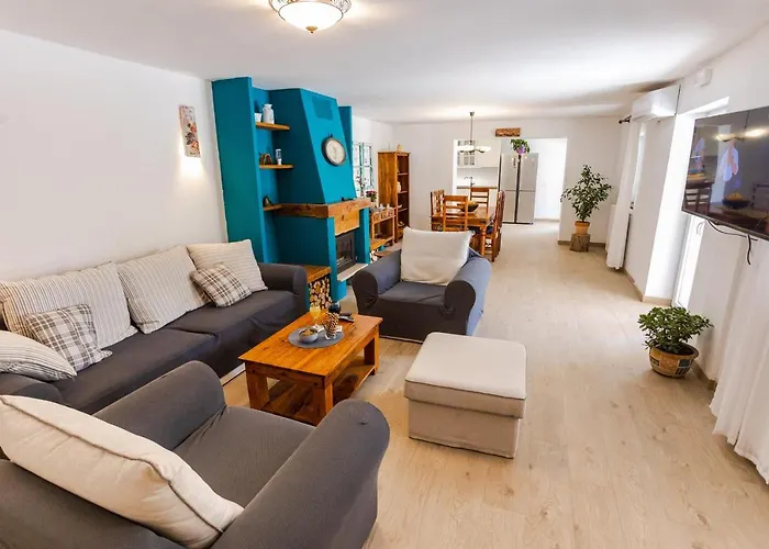 Сasa de vacaciones Charming Stone House With Private Pool & Jacuzzi - Vera