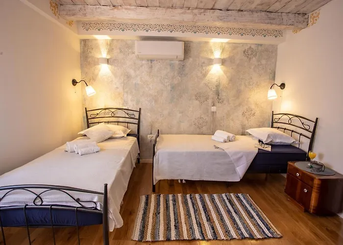 Charming Stone House With Private Pool & Jacuzzi - Vera