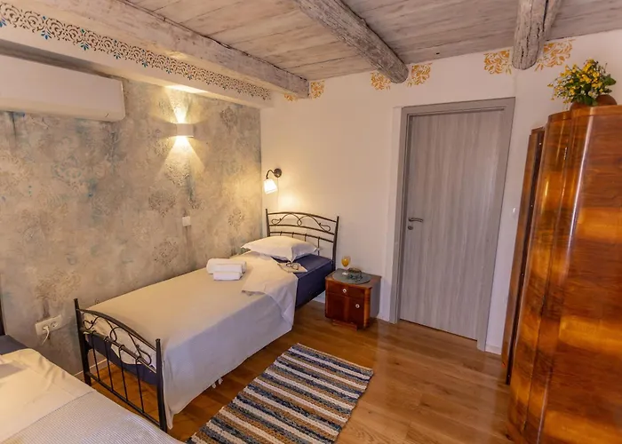 Charming Stone House With Private Pool & Jacuzzi - Vera *